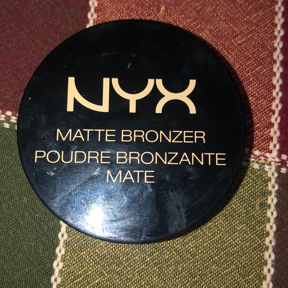 Bronzer